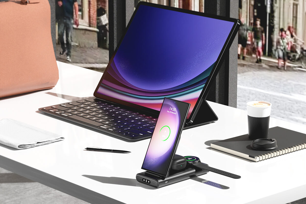 As a streamlined Samsung charging station, the SwanScout 301S powers your essentials wirelessly without extra cables.