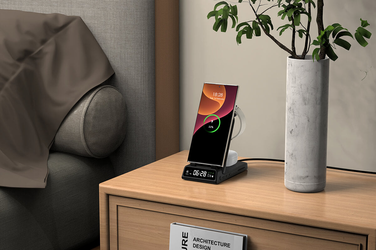 Built with convenience in mind, the swanscout 703S is a versatile Samsung charger station.